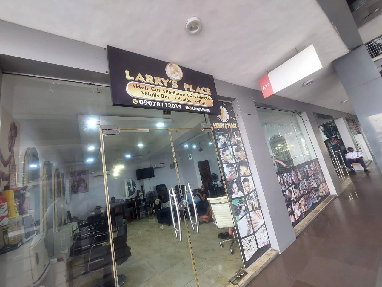 Larry’s place salon